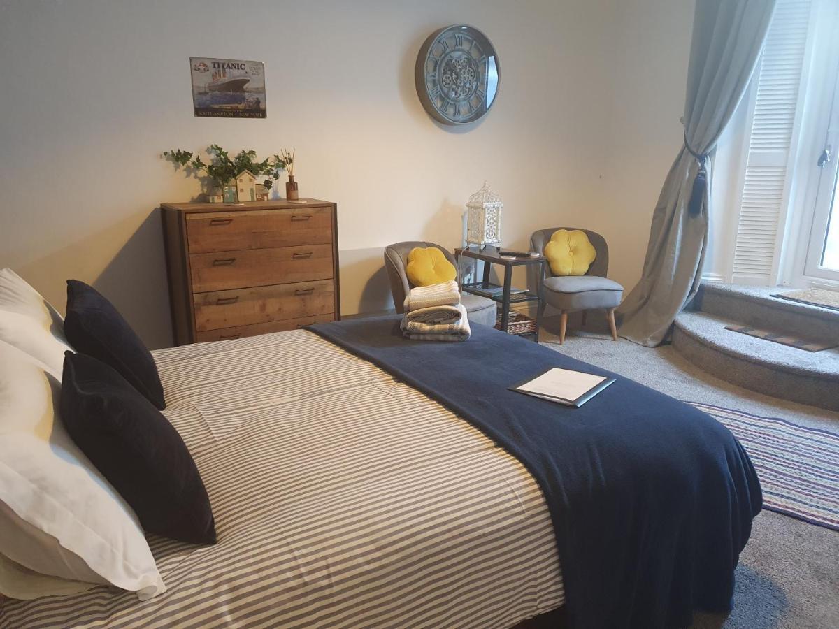 Beachcomber B&B Тенби Екстериор снимка