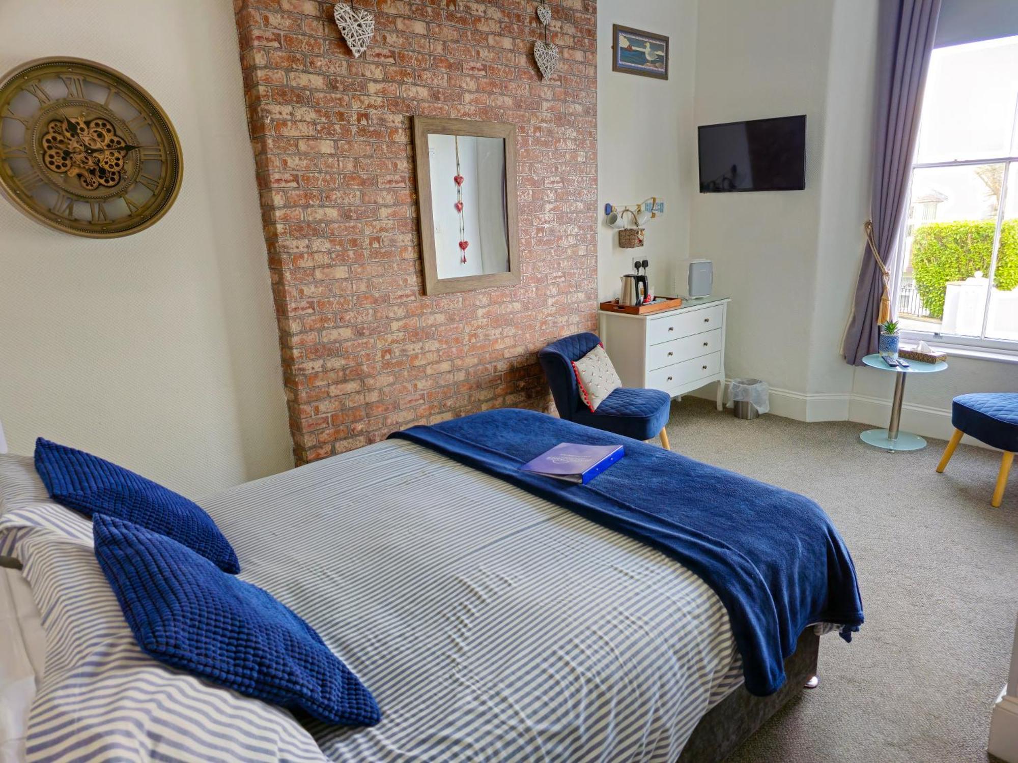 Beachcomber B&B Тенби Екстериор снимка
