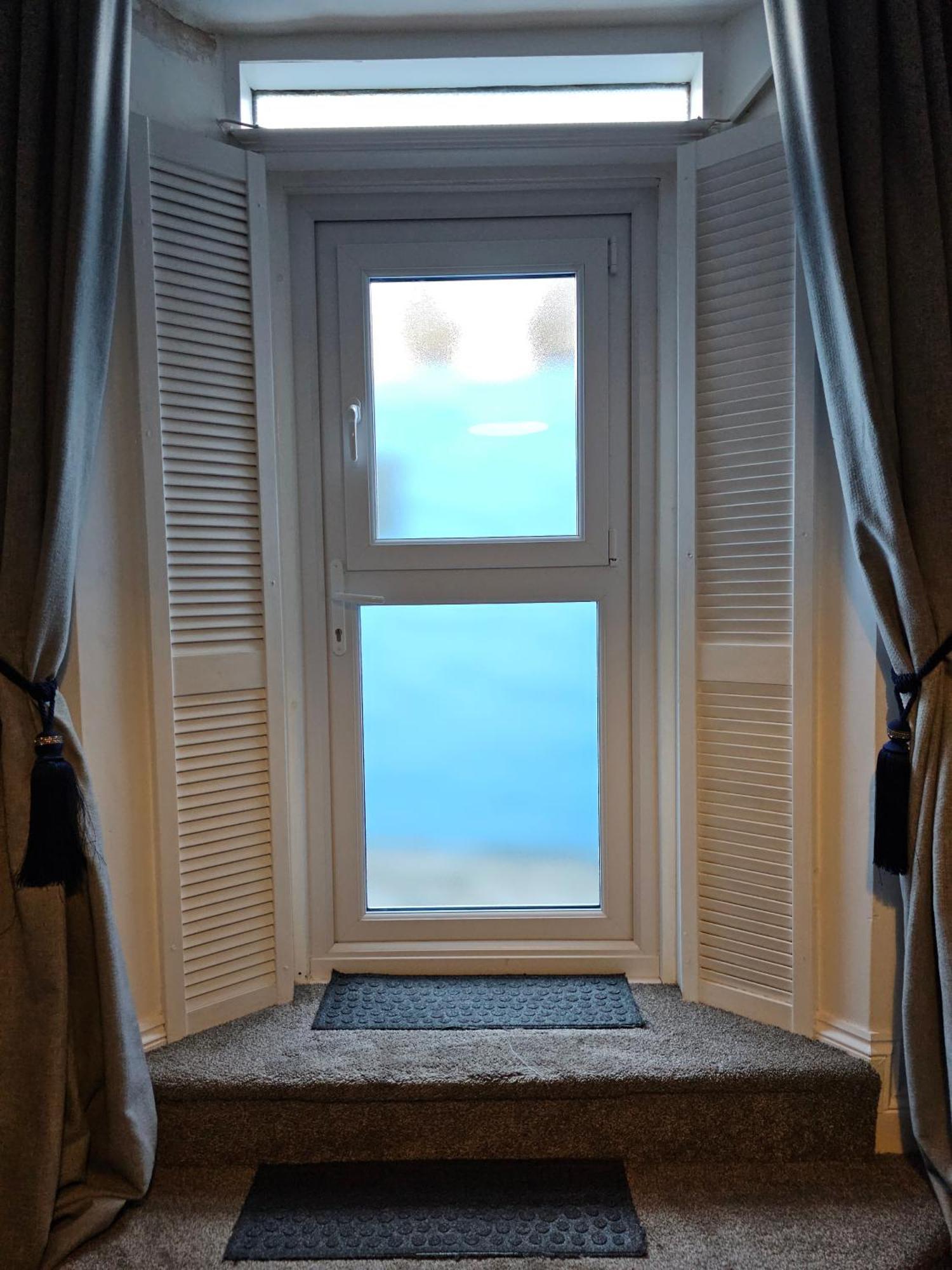 Beachcomber B&B Тенби Екстериор снимка